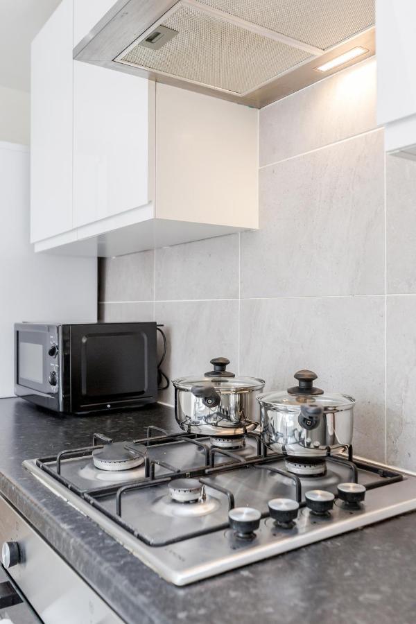 2 Bedroom Serviced Apartment Λονδίνο Εξωτερικό φωτογραφία